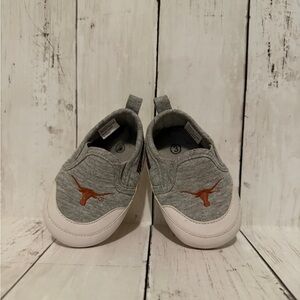 Longhorn Embroidered Gray and White Baby Shoes